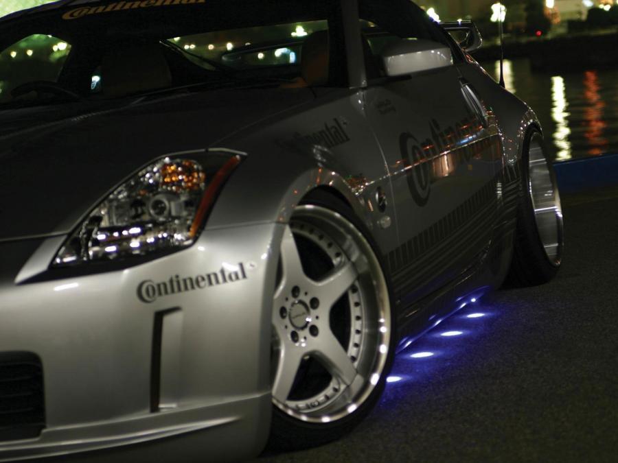 Nissan 350Z by Wald 2004 года  (фото 8 из 12)